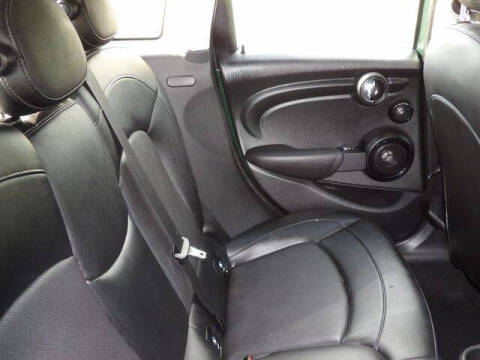 2017 MINI Hardtop 4 Door Cooper