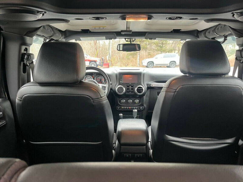 2013 Jeep Wrangler Unlimited Rubicon 10th Anniversary