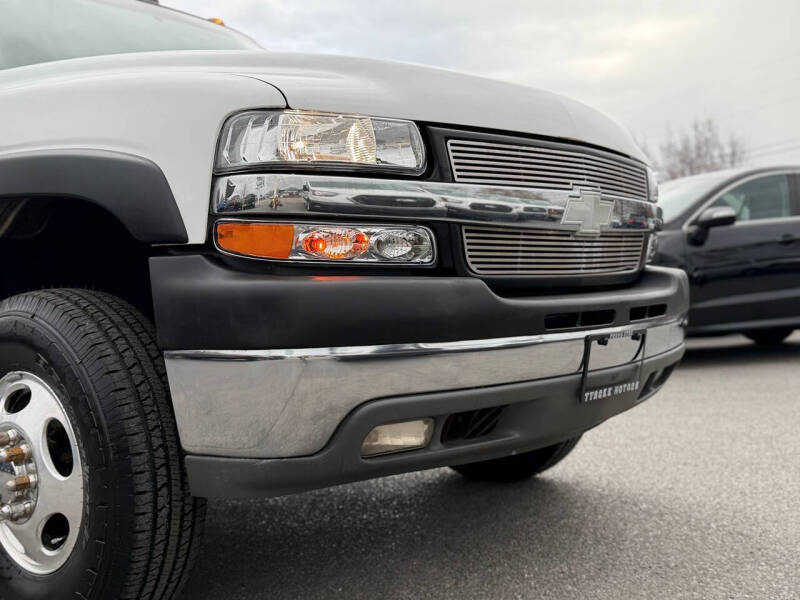 2002 Chevrolet Silverado 3500 LS