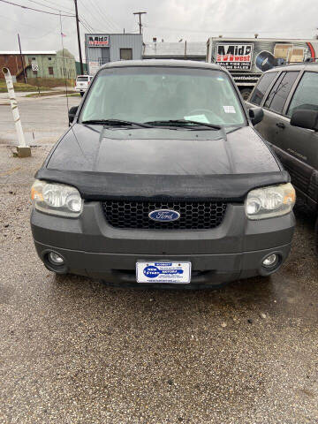 2005 Ford Escape for sale at New Start Motors LLC - Crawfordsville in Crawfordsville IN