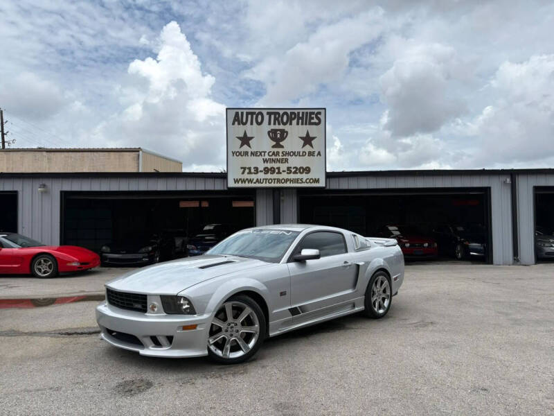 2005 Ford Mustang GT Deluxe