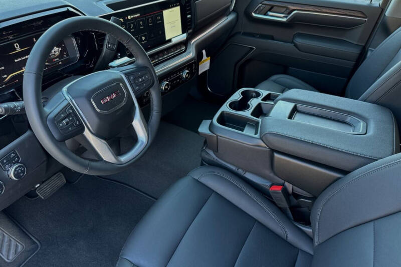 2024 GMC Sierra 1500