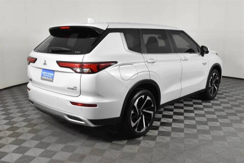 2024 Mitsubishi Outlander PHEV SE
