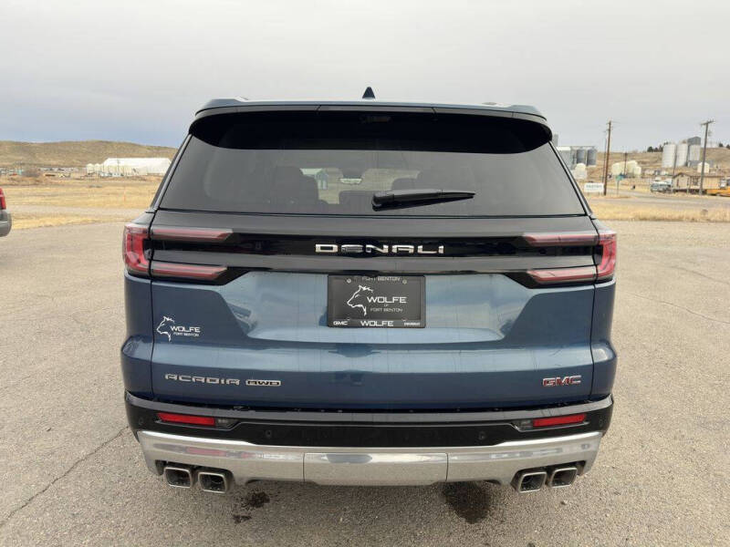 2026 GMC Acadia Denali