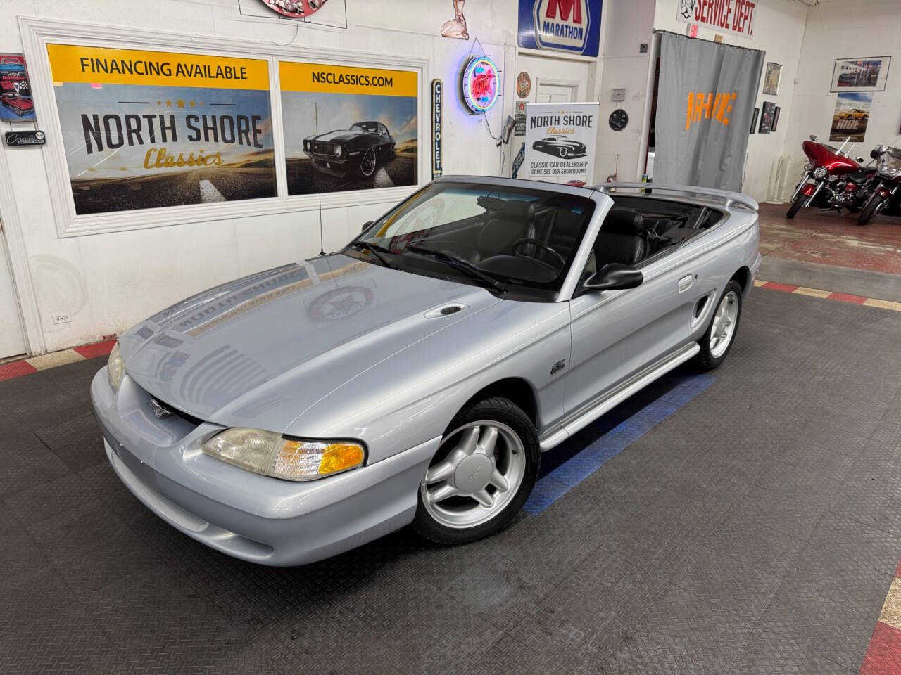 1994 Ford Mustang 1