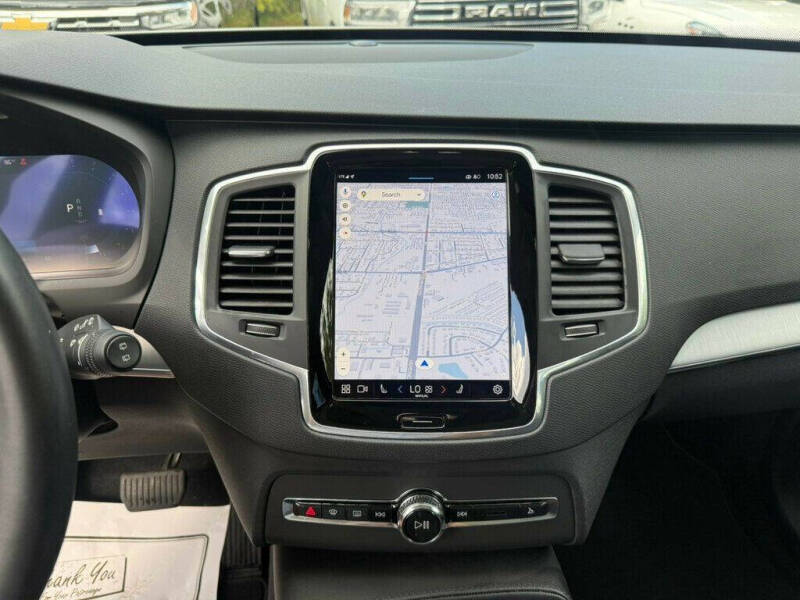 2025 Volvo XC90 B5 Core Bright Theme