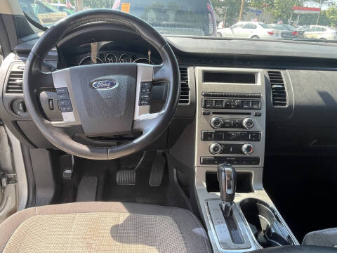 2010 Ford Flex SE