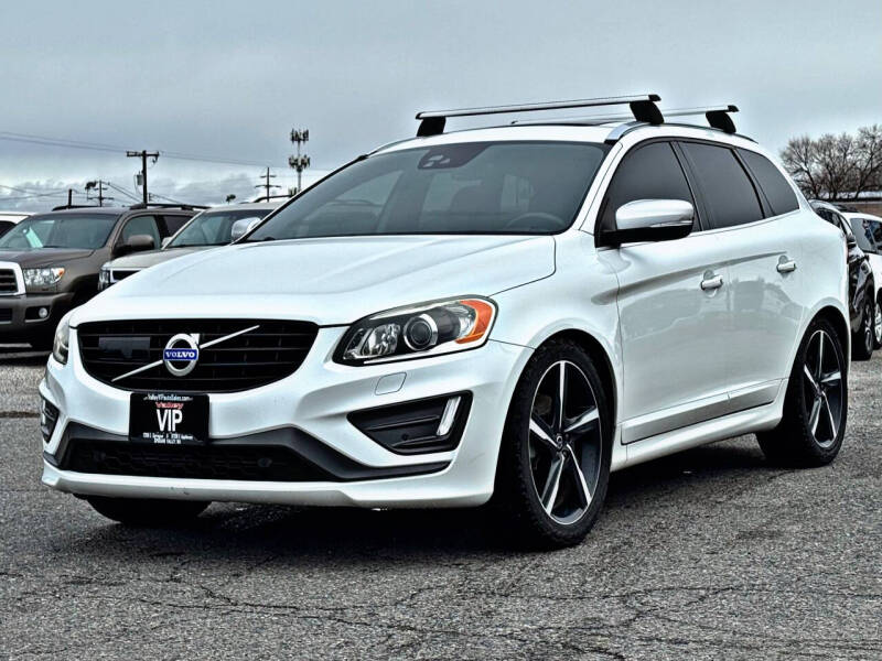 2016 Volvo XC60 T6 Drive-E R-Design Platinum