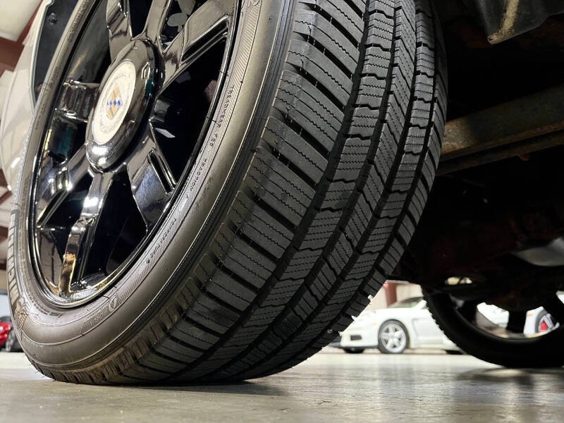 2010 Cadillac Escalade Luxury