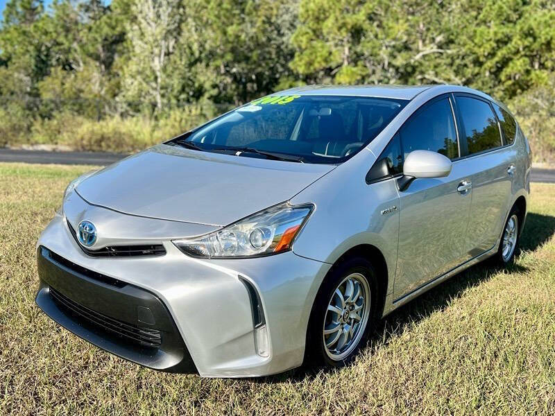 2015 Toyota Prius v Three