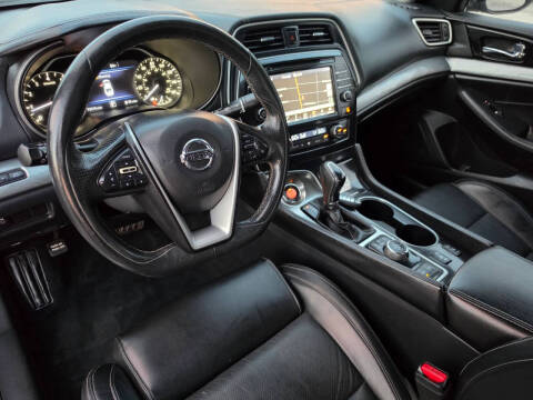 2017 Nissan Maxima