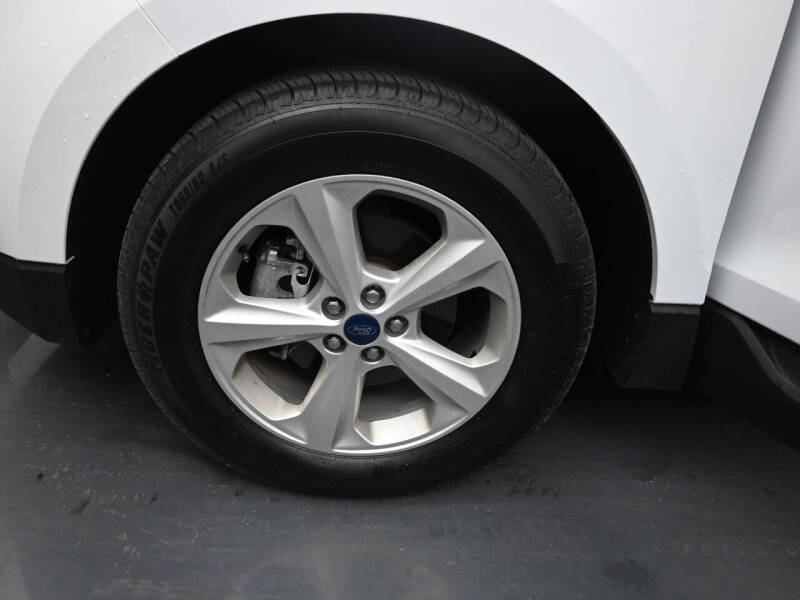 2019 Ford Edge SE