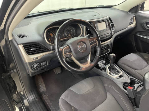 2016 Jeep Cherokee Latitude Altitude