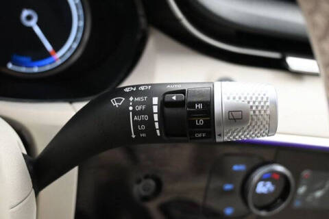 2024 Genesis Electrified GV70