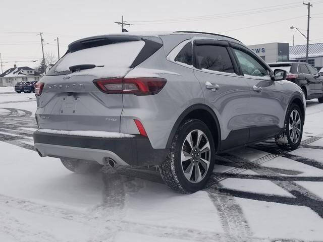 2023 Ford Escape Platinum