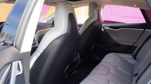 2016 Tesla Model S 90D