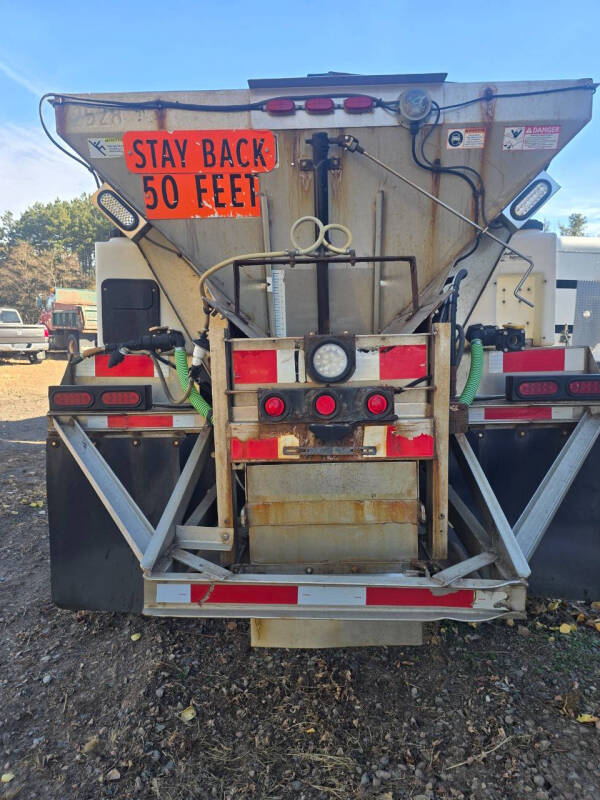 2000 Sterling LT9511