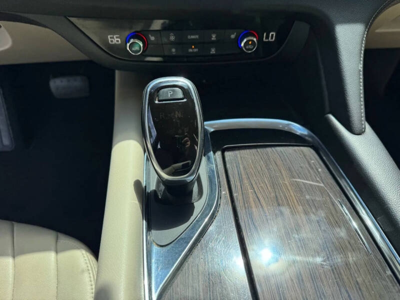 2020 Buick Enclave Essence