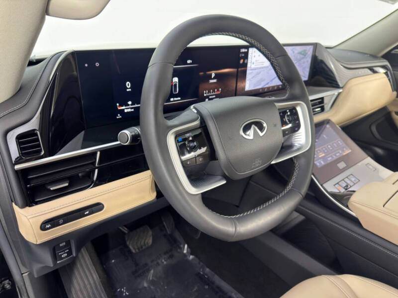 2025 Infiniti QX80 Pure