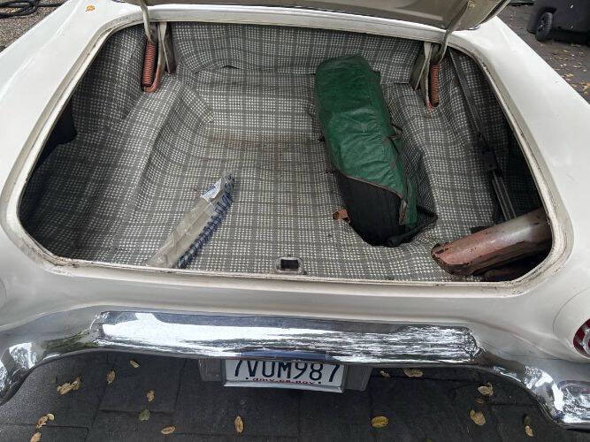 1957 Ford Thunderbird