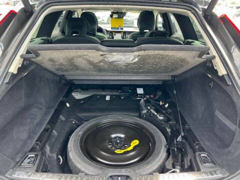 2020 Volvo V90 Cross Country T6