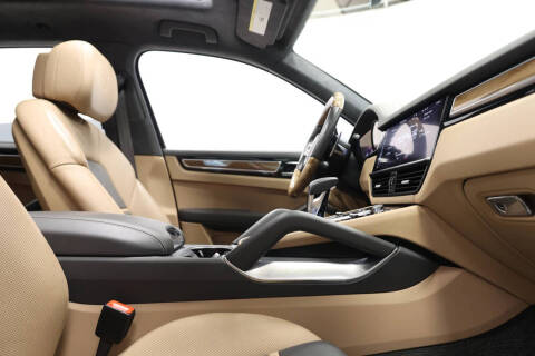2021 Porsche Cayenne Turbo S E-Hybrid