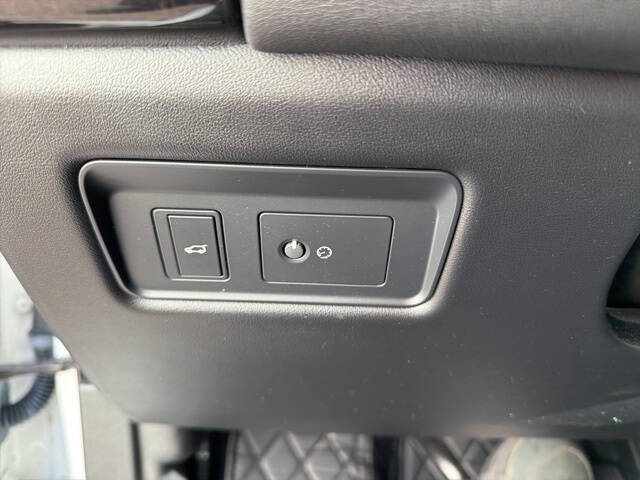 2020 Land Rover Range Rover Sport SE