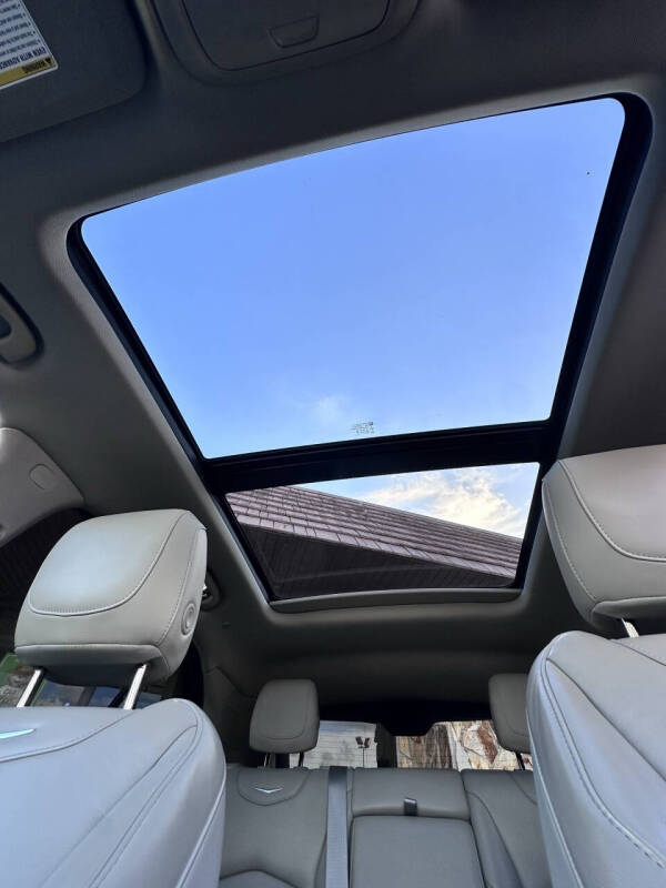 2020 Cadillac XT4 Premium Luxury