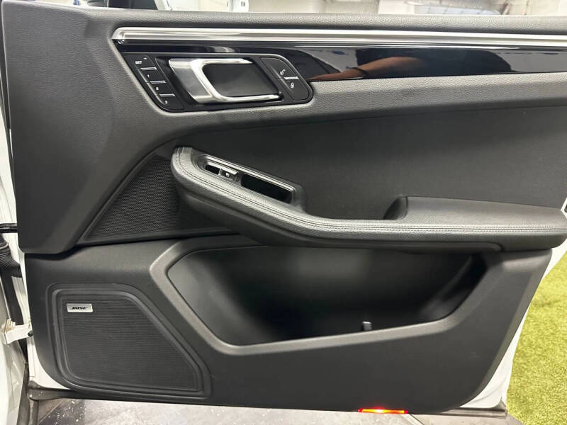 2018 Porsche Macan S