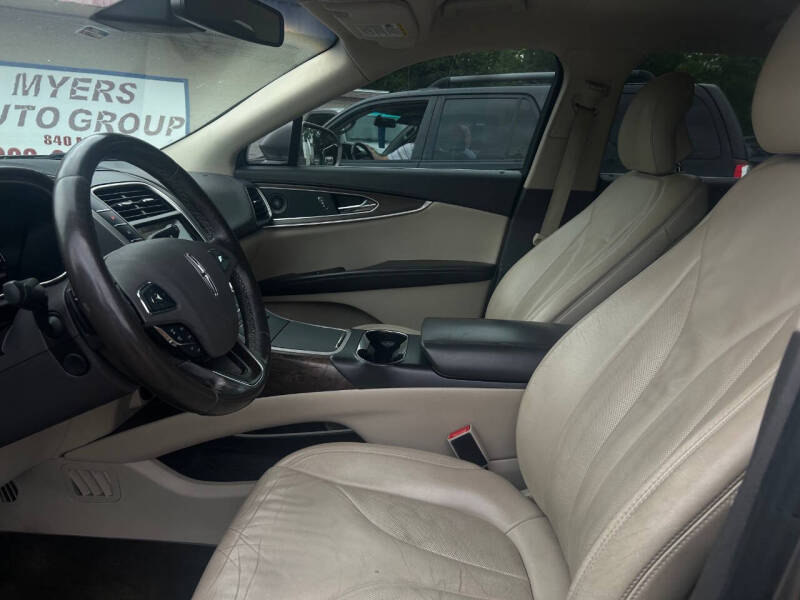 2016 Lincoln MKX Select