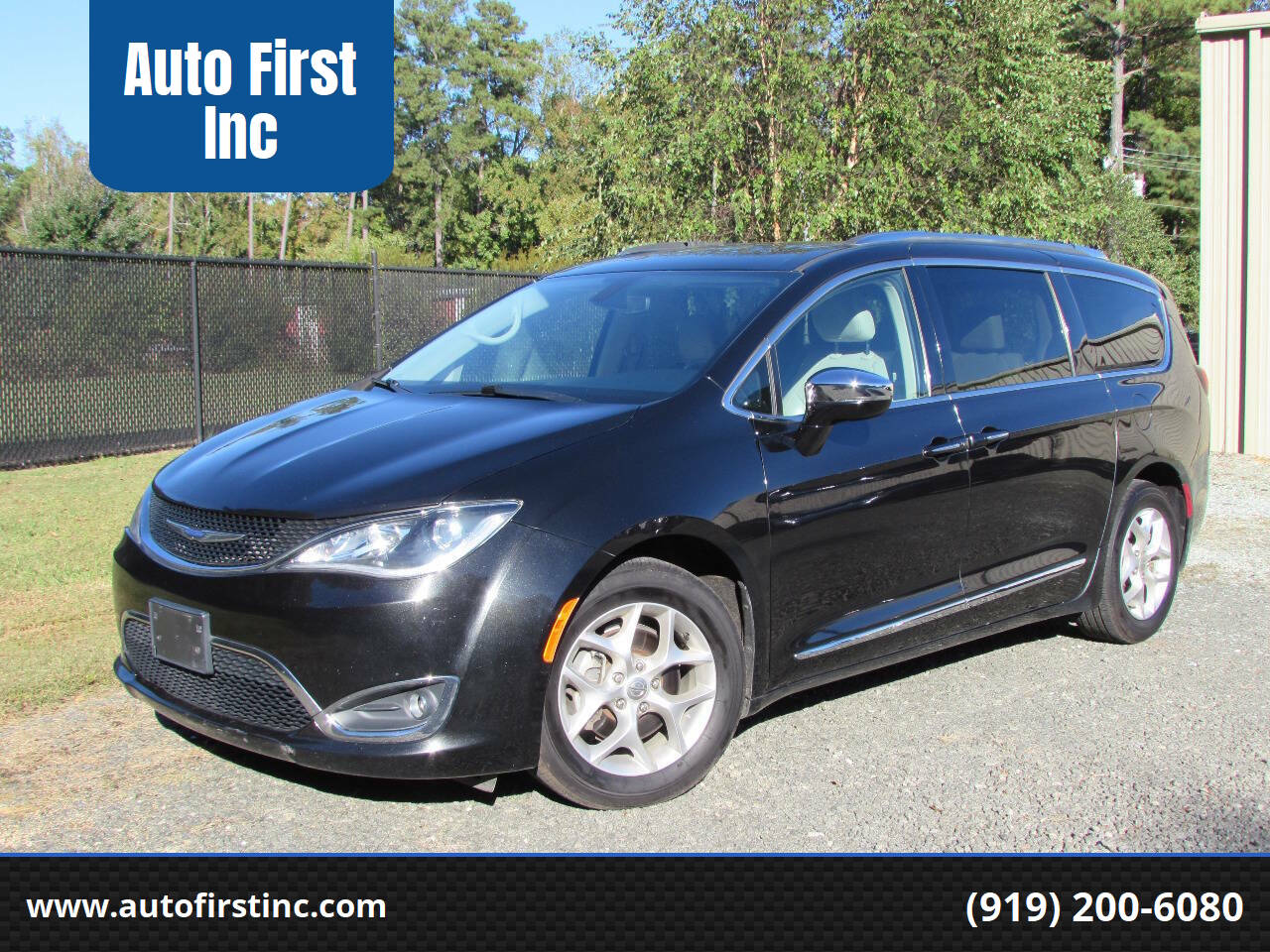 Black 2020 Chrysler Pacifica Limited Limited 4dr Mini-Van 1