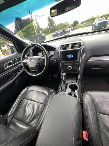 2017 Ford Explorer Sport