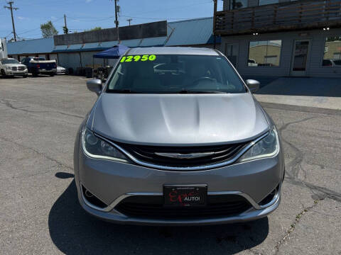 2017 Chrysler Pacifica Hybrid Touring Plus