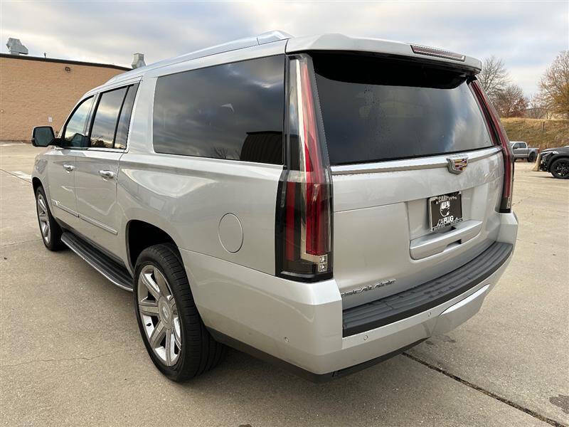 2017 Cadillac Escalade ESV Premium Luxury