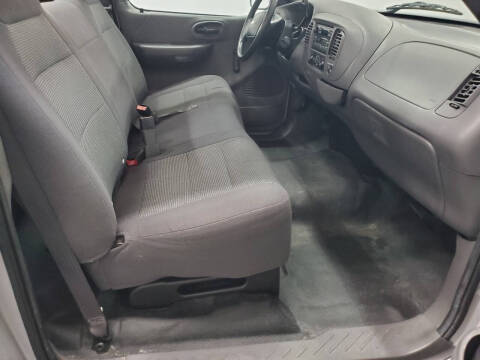 2004 Ford F-150 Heritage XL