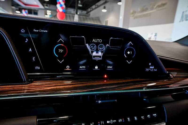 2021 Cadillac Escalade ESV Premium Luxury