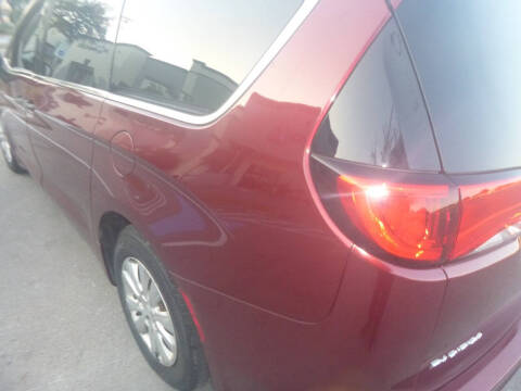 2019 Chrysler Pacifica L