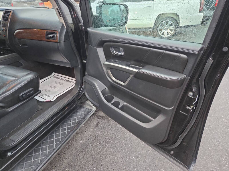 2015 Nissan Armada Platinum