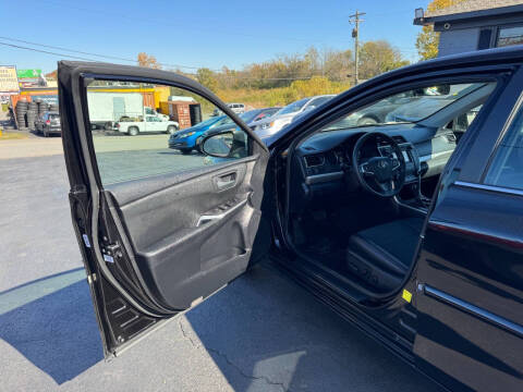 2015 Toyota Camry SE