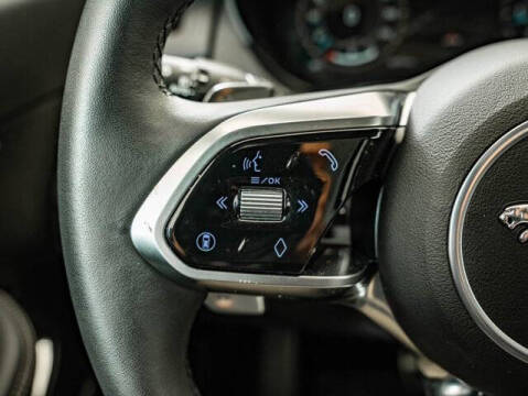 2024 Jaguar E-PACE P250 R-Dynamic SE