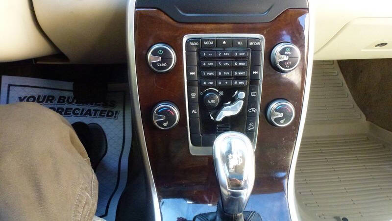 2013 Volvo XC70 3.2 Premier Plus