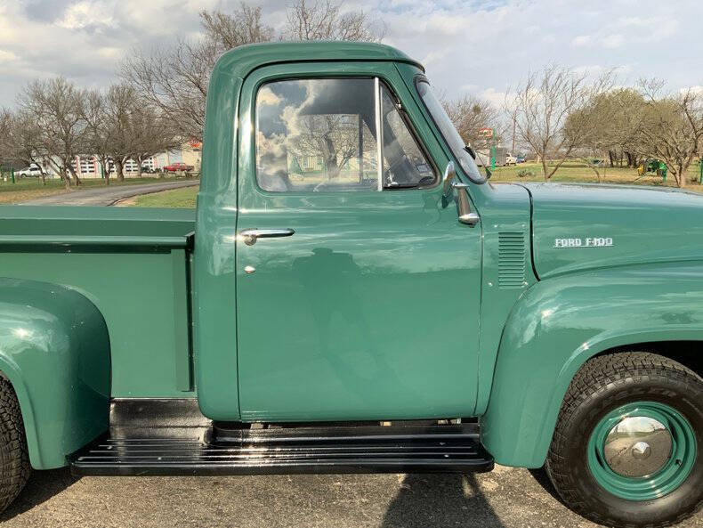 1953 Ford F-100