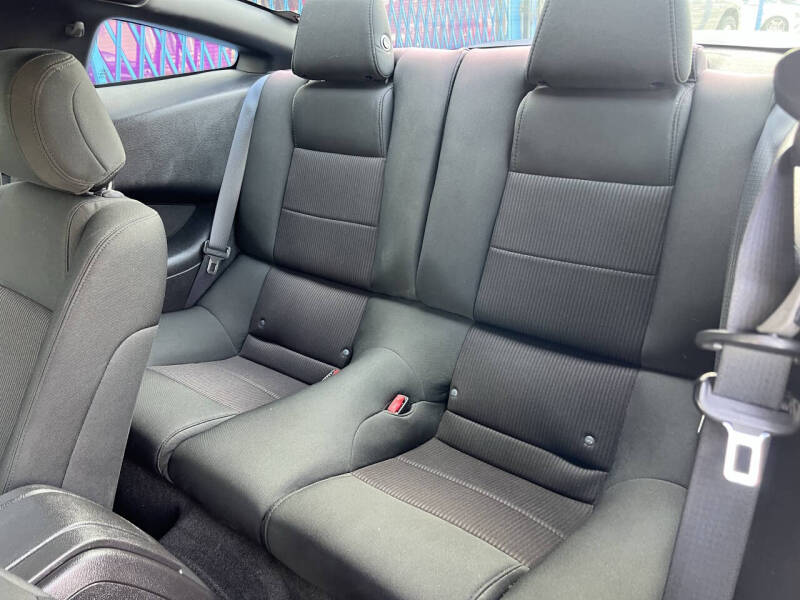 2013 Ford Mustang V6