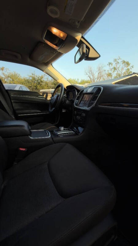 2019 Chrysler 300 Touring