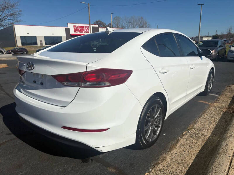 2018 Hyundai Elantra