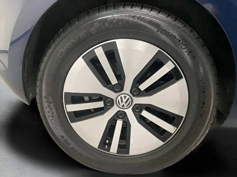 2016 Volkswagen e-Golf SE