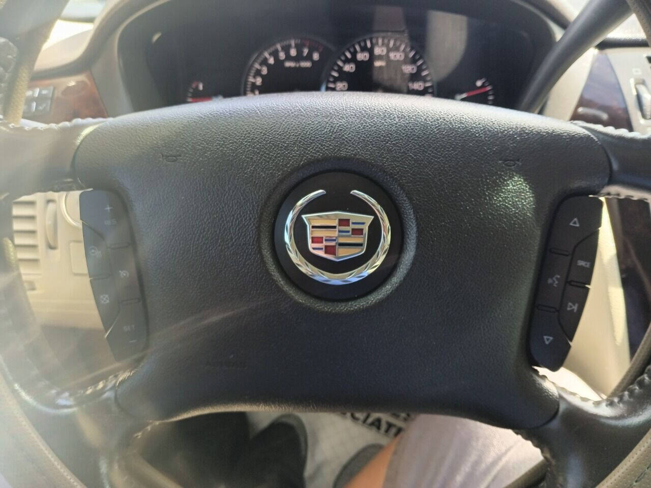 2008 CADILLAC DTS Sedan - $4,950