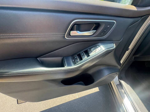 2021 Nissan Rogue Platinum