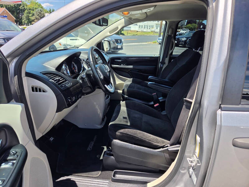 2016 Dodge Grand Caravan American Value Package