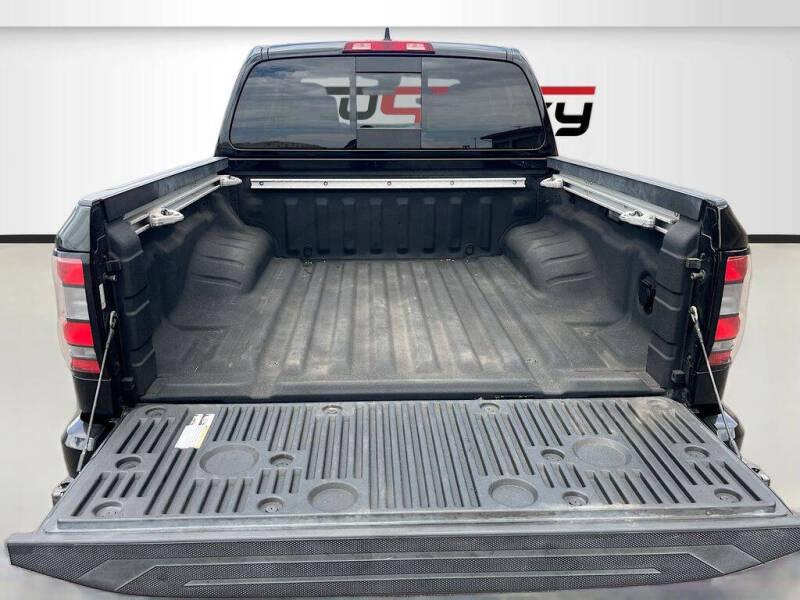 2024 Nissan Frontier SV
